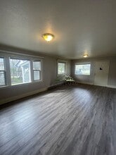 2421 Kincaid St in Eugene, OR - Building Photo - Building Photo