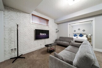 3573 Cherry Landing SW in Edmonton, AB - Building Photo - Building Photo