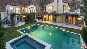 1693 Marmont Ave in Los Angeles, CA - Building Photo