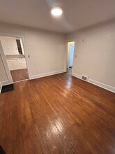 2420 Plum St in Erie, PA - Foto de edificio - Building Photo