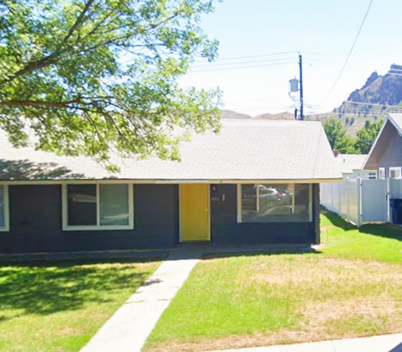 1231-1233 Montana St in Wenatchee, WA - Building Photo