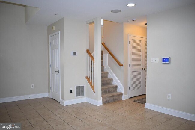 324 Scott St in Baltimore, MD - Building Photo - Building Photo