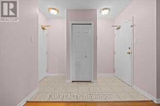 80 Briargate Private in Ottawa, ON - Building Photo - Building Photo