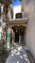 4897 Cypress Woods Dr-Unit -6304 in Orlando, FL - Foto de edificio - Building Photo
