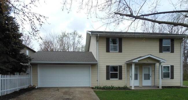 property at 1139 N Park Ave