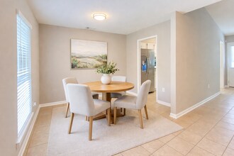 25 Davidson Ave in Savannah, GA - Building Photo - Building Photo