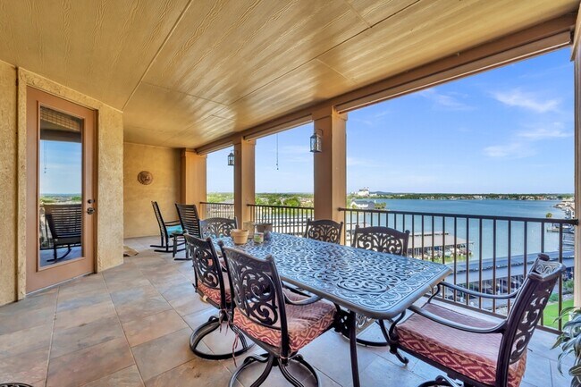 property at 101 W Bank