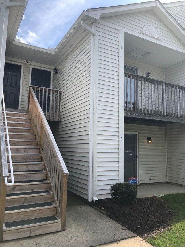 1721 Rock Bridge Mews