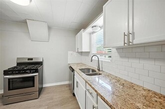 204 Graham Ave in Bonham, TX - Building Photo - Building Photo