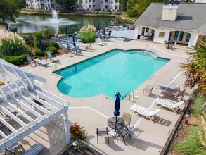 18742 Nautical Dr, Unit 305 in Cornelius, NC - Building Photo - Building Photo