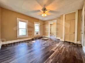 3419 1st St in Des Moines, IA - Building Photo - Building Photo