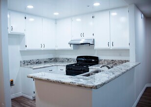 90 N Michigan Ave, Unit 105 in Pasadena, CA - Foto de edificio - Building Photo