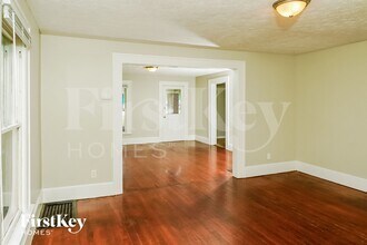 109 Franklin St in Edinburgh, IN - Building Photo - Building Photo