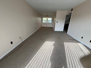 535 S Wayne St, Unit 535B in Lewistown, PA - Building Photo - Building Photo