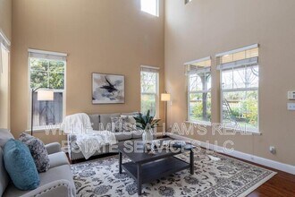 382 S Central Pkwy in Tracy, CA - Building Photo - Building Photo