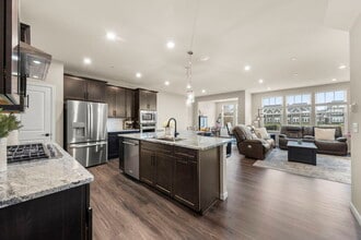 2220 Weatherbee Ln in Naperville, IL - Building Photo - Building Photo