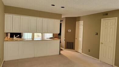 348 New Market Ct in Chesterbrook, PA - Foto de edificio - Building Photo