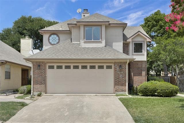 property at 2209 Walnut Grove Ln