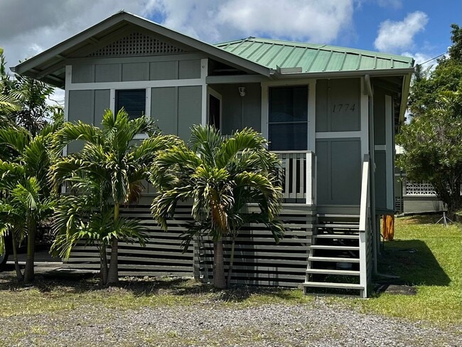 property at 1774 Kilauea Ave