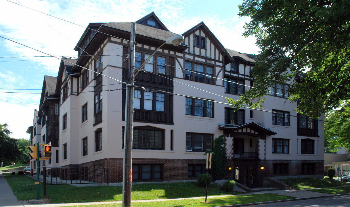 Sherbrooke Apartments in Syracuse, NY - Foto de edificio