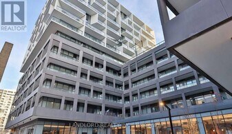 9 Tecumseth St. in Toronto, ON - Building Photo