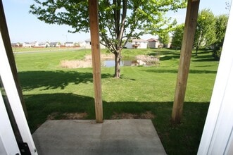 2827 18th Ave E in Shakopee, MN - Building Photo - Building Photo