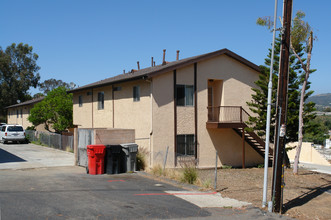 Hillside Village in Vista, CA - Building Photo - Building Photo