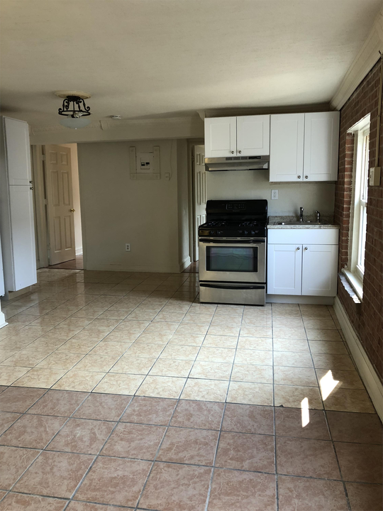 1212 McCulloh St-Unit -4 in Baltimore, MD - Foto de edificio