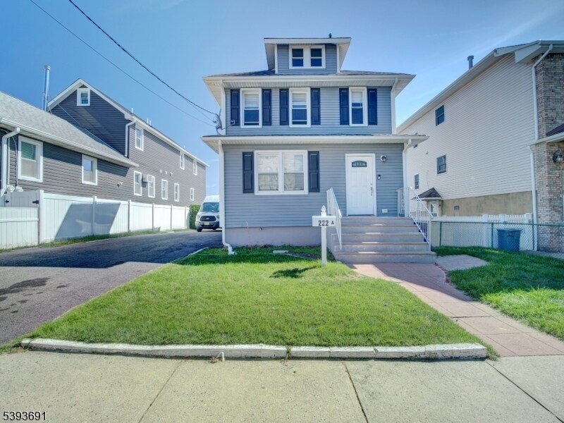 222 Lafayette Ave in Lyndhurst, NJ - Building Photo
