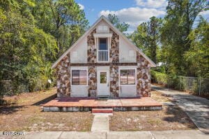 property at 206 N Arnold Rd