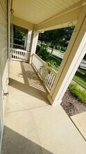659 Lincoln Station Dr in Oswego, IL - Building Photo - Building Photo