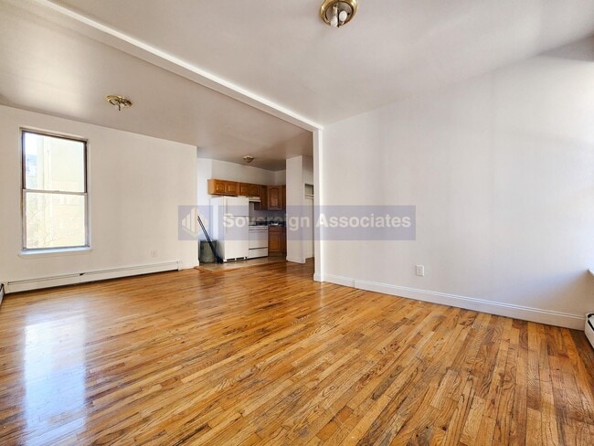 376 W 127th St in New York, NY - Building Photo - Building Photo