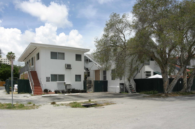 455 NE 23rd Ter in Miami, FL - Foto de edificio - Building Photo