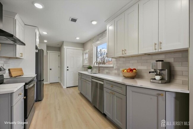 143 Johnston Ave in Plainfield, NJ - Building Photo - Building Photo