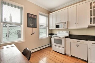 595 E 4th, Unit 2 in Boston, MA - Building Photo - Building Photo