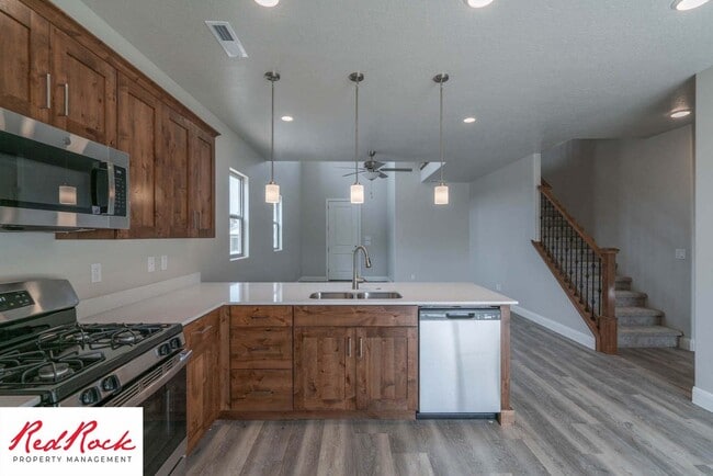 property at 506 N 550 W