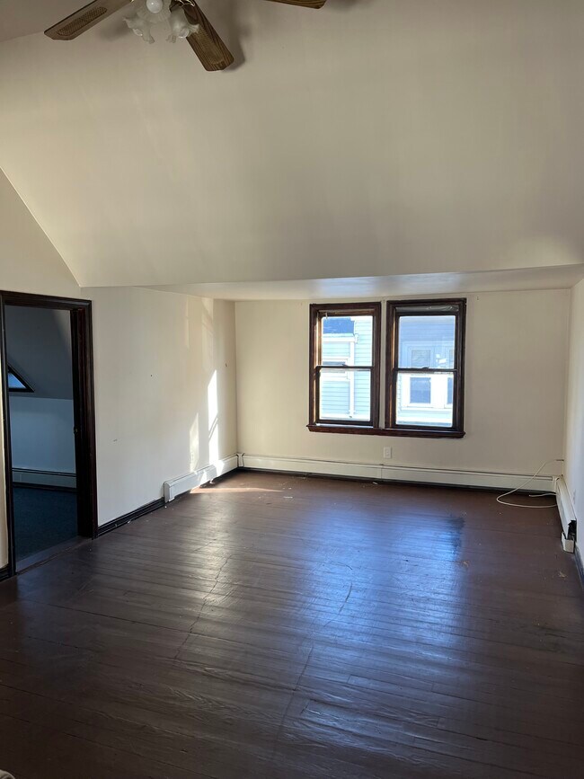 152 Spruce St in Watertown, MA - Foto de edificio - Building Photo