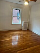 36 Linnaean St in Cambridge, MA - Foto de edificio - Building Photo