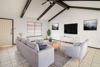 11 W Nolana Ave in McAllen, TX - Building Photo - Building Photo