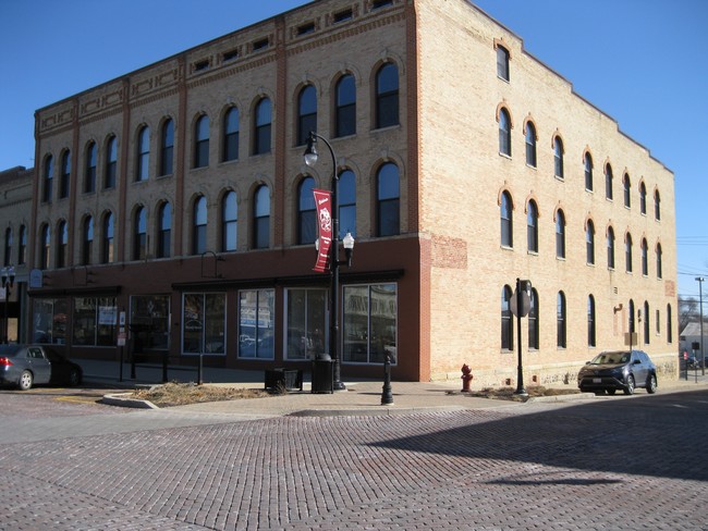 Murphy Block in Woodstock, IL - Foto de edificio - Building Photo