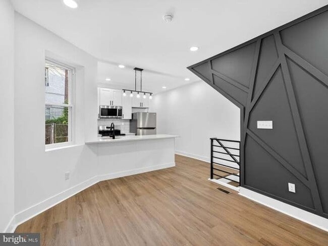 5859 Delancey St in Philadelphia, PA - Building Photo - Building Photo