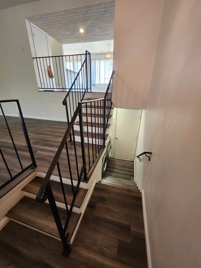 1441 W Village Ln in West Covina, CA - Building Photo - Building Photo