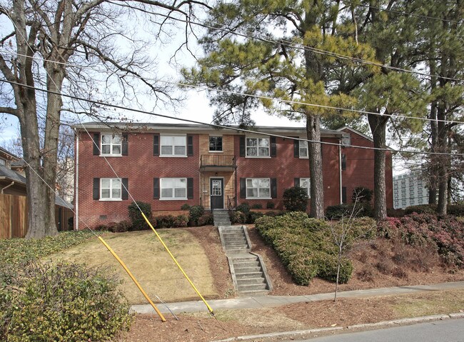 15 NW Deering Rd in Atlanta, GA - Foto de edificio - Building Photo