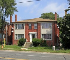 4099 Bathurst St in Toronto, ON - Building Photo
