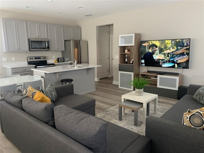 8261 Lindahl Aly in Orlando, FL - Building Photo - Building Photo