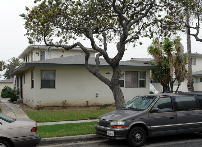 2608 W El Segundo Blvd in Gardena, CA - Building Photo - Building Photo