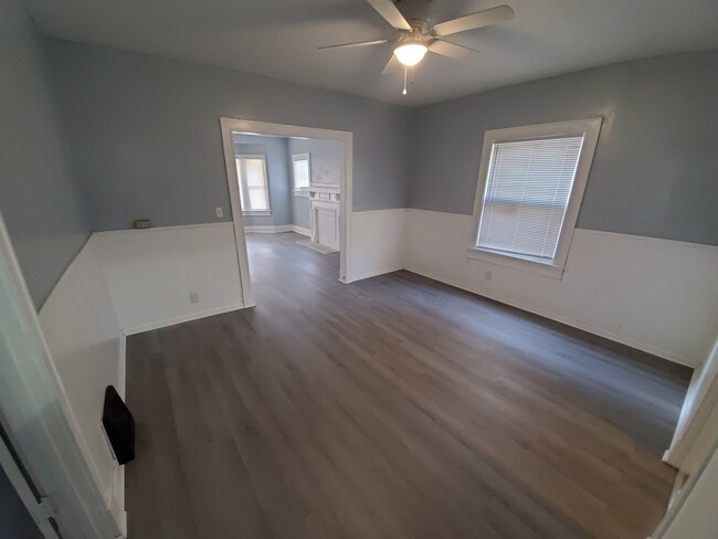 property at 521 Homewood Ave