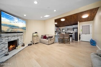 27416 Dewdrop Ave in Santa Clarita, CA - Building Photo - Building Photo