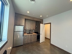 49 Intrepid Dr, Unit 49 in Bozeman, MT - Foto de edificio - Building Photo