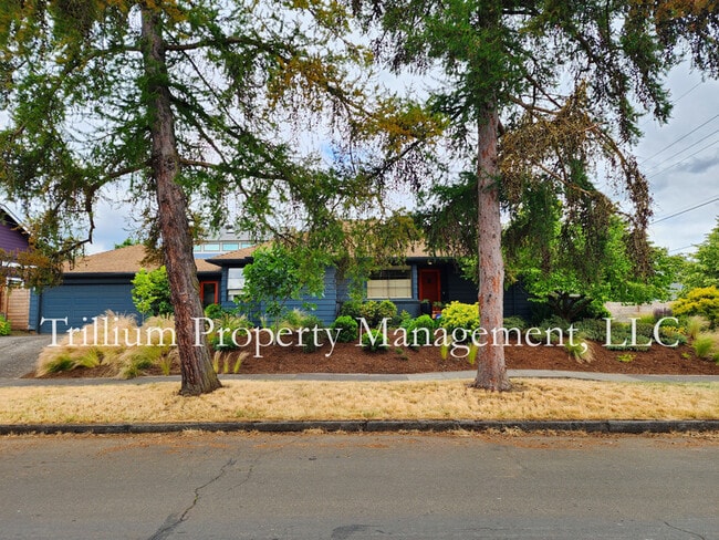 5935 N Concord Ave in Portland, OR - Building Photo - Building Photo